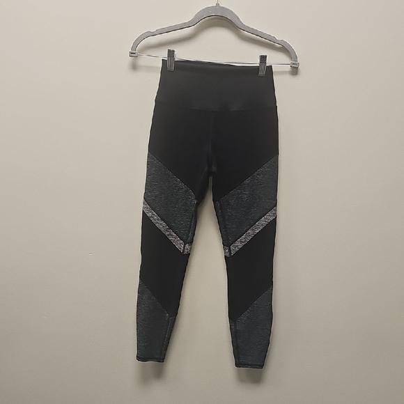 ALO Yoga Pants - Picture 1 of 3